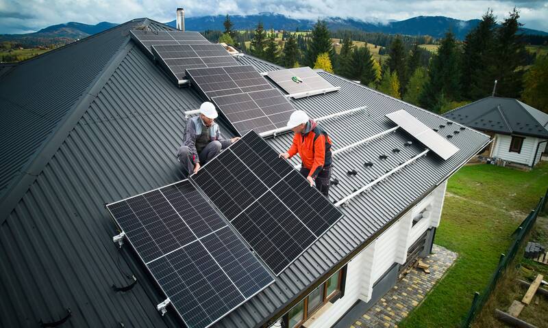 découvrez les réductions et subventions disponibles pour l'installation de panneaux solaires en france. profitez d'économies sur vos factures d'énergie et contribuez à la transition énergétique tout en bénéficiant d'un soutien financier.